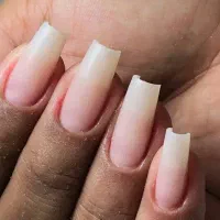 کاشت ناخن|خدمات آرایشگری و زیبایی|کرج, گلشهر|دیوار