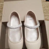 یک جفت کفش دخترانه|کفش و لباس بچه|رفسنجان, |دیوار