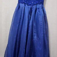 تعدادی لباس مجلسی دخترانه  وشال وروسری