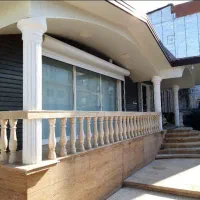 فروش-ویلا-400-متری-حیاط-شخصی-ـ-خ-معلم