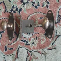 قفل و دستگیره قدیمی
