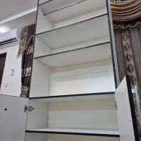 کتابخانه و کمدلباس