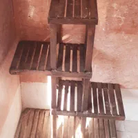 استند گل چوبی