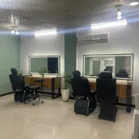 اجاره صندلی  در آموزشگاه و سالن زیبایی|خدمات آرایشگری و زیبایی|رشت, صفاری|دیوار