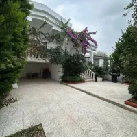 ویلاباغ نیم پیلوت کلاسیک ۲۵۰متری سندتکبرگ 5182