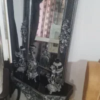 میز و آینه شمعدان درحد نو