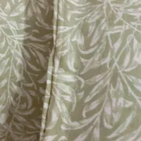 روبالشی دستدوز با دوخت تمیز و باکیفیت