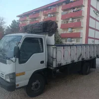 خاور ایسوزو با اتاق بزرگ حمل بار