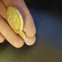 یادبود شاهی اویز گردنی|کلکسیون اشیاء عتیقه|قم, قم نو|دیوار