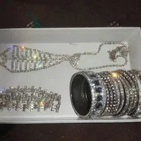 النگو و بازو بند و گردن بند