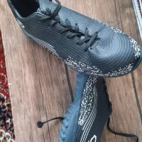 کفش فوتبال چمن