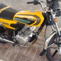 موتور پرواز 200 مدل 1401 موتور سالم مدارک تکمیل|موتورسیکلت|ملایر, |دیوار