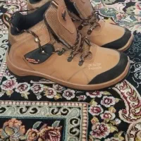 کفش نو و تمیز