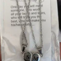 گردنبند ست مگنتی قلبی نقره ای با حک حروف اول اسم