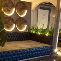 خدمات لمسه کاری انواع تخت و نیمکت و درب اداری و...