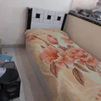 تخت یک نفره شیک و زیبا همراه پاتختی|تخت و سرویس خواب|تهران, ستارخان|دیوار