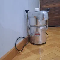 آب میوه گیری هلال