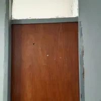 فروش پنجره الومینوینم با نرده به همراه درب چوبی