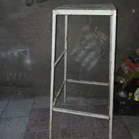 چهارپایه آهنی محکم