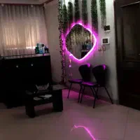 استخدام ناخنکار و اجاره صندلی