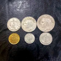 انواع سکه شاهی موجود می باشد