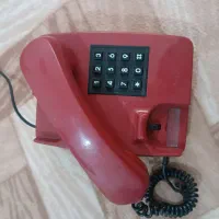 تلفن ثابت|تلفن رومیزی|میانه, |دیوار