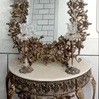 آینه کنسول و شمعدان