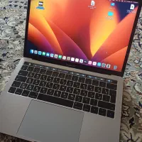 mac book pro2017 تاچ بار دار