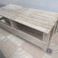 تخت چوبی