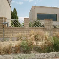 به چند کارگر ساختمانی نیازمندم