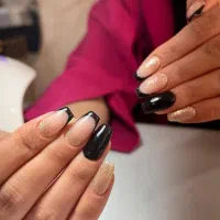 کاشت ناخون|خدمات آرایشگری و زیبایی|مشهد, اروند|دیوار
