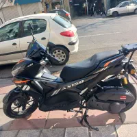 فروش یک دستگاه موتور سیکلت