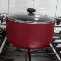قابلمه تفلون و ماهیتابه تمیز و سالم و وزن سنگین|ظروف پخت‌وپز|تهران, پرستار|دیوار