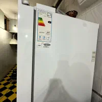 فروش یخچال   در حد نو