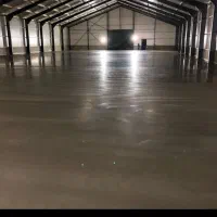 بتن ریزی کف با ماله پروانه ای