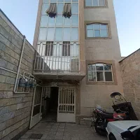 طبقه همکف