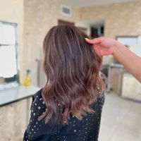 رنگ و لایت با تضمین سلامت مو هر فویل ۷۰هزار تومان|خدمات آرایشگری و زیبایی|شیراز, چنچنه|دیوار