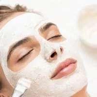 فشیال و پاکسازی پوست واصلاح درمنزل