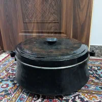 دیگ مسی قدیمی