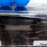 میز تلویزیون شیشه خم کاملا سالم بدون خط و خش