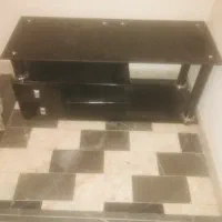 میز تلویزیون شیشه ای