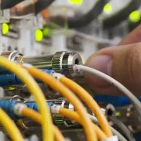 خدمات تخصصی شبکه، سرور، VoIP و دوربین مداربسته