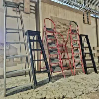 نردبان چهار پایه