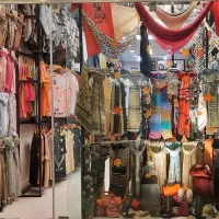 فروشنده خانم