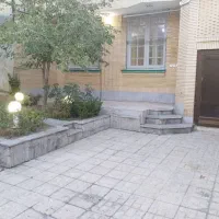 220 متر ویلایی / دربست حیات دار / دفتر کار ومسکونی|اجارهٔ خانه و ویلا|مشهد, شهرک رازی (شهرک غرب)|دیوار