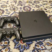 ps4 نو به همراه دو دسته
