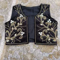 سخمه|لباس|بیستون, |دیوار