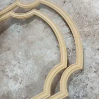 نیروی سنباده زن  رنگکار چوب یا کارگر ساده