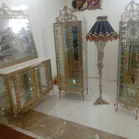 وسایل برنزی|بوفه، ویترین، کنسول|قم, باغ شازده|دیوار