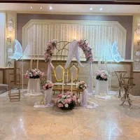 بادکنک آرایی و گل آرایی کریسمس